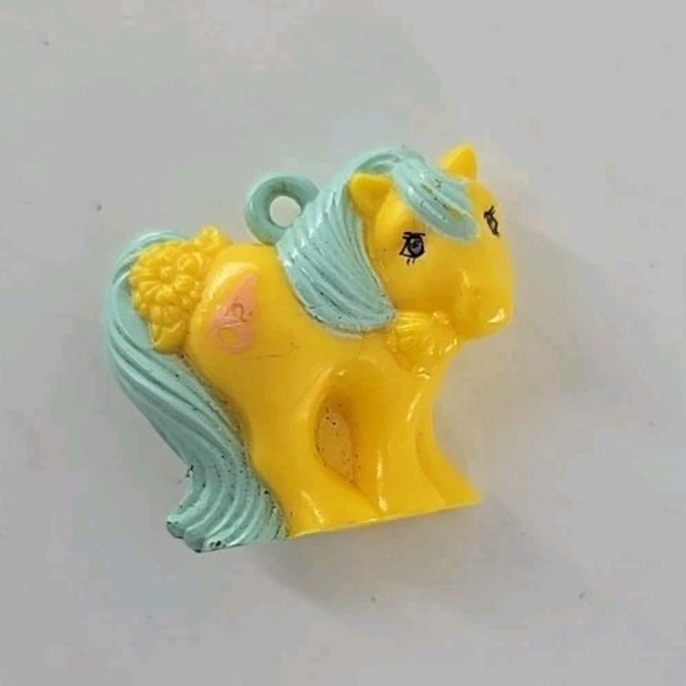 Vintage My Little Pony Hasbro Horse Necklace Pendant Fair Play Yellow & Aqua